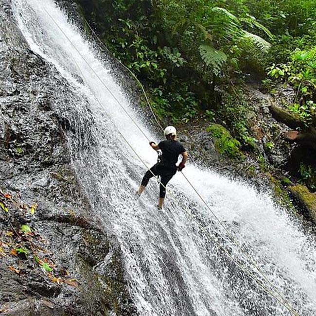 Extreme Canyoning